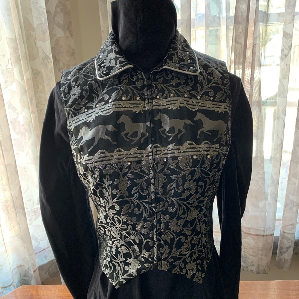 HOBBY HORSE SHOW VEST & CUFFS size S